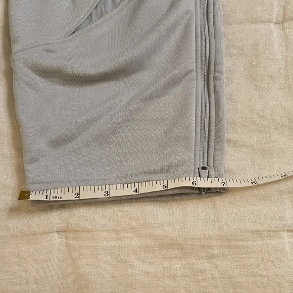 Under Armour Women's Light Gray Active Pantsuit - Picture 13 of 15